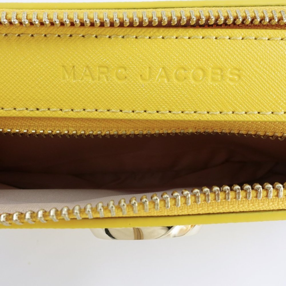 Marc Jacobs The Utility Snapshot Crossbody Bag Sun Yellow OS - Picture 12 of 16